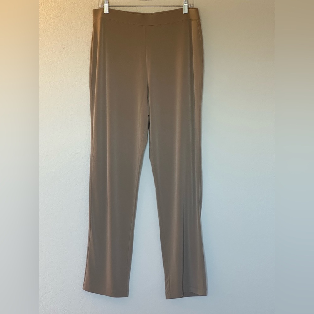 NWOT Susan Graver Liquid Knit Women's Tan Pants - Medium - Picture 4 of 14